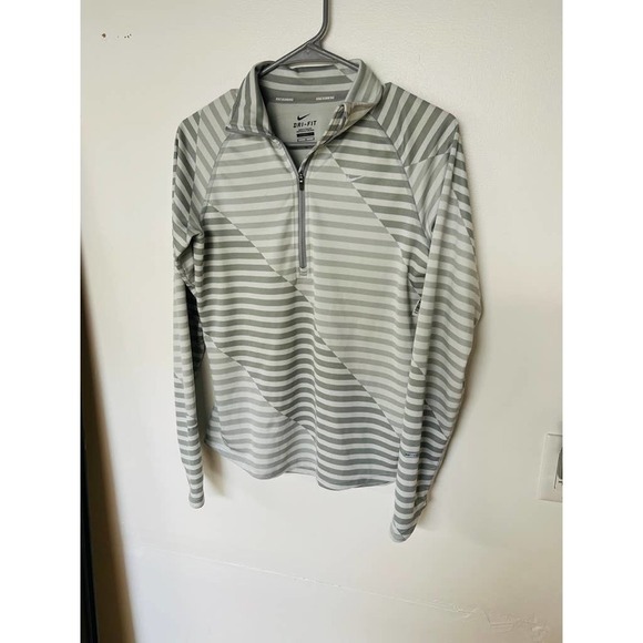 Nike Dri-Fit 1/2 Zip Long Sleeve - Picture 2 of 6